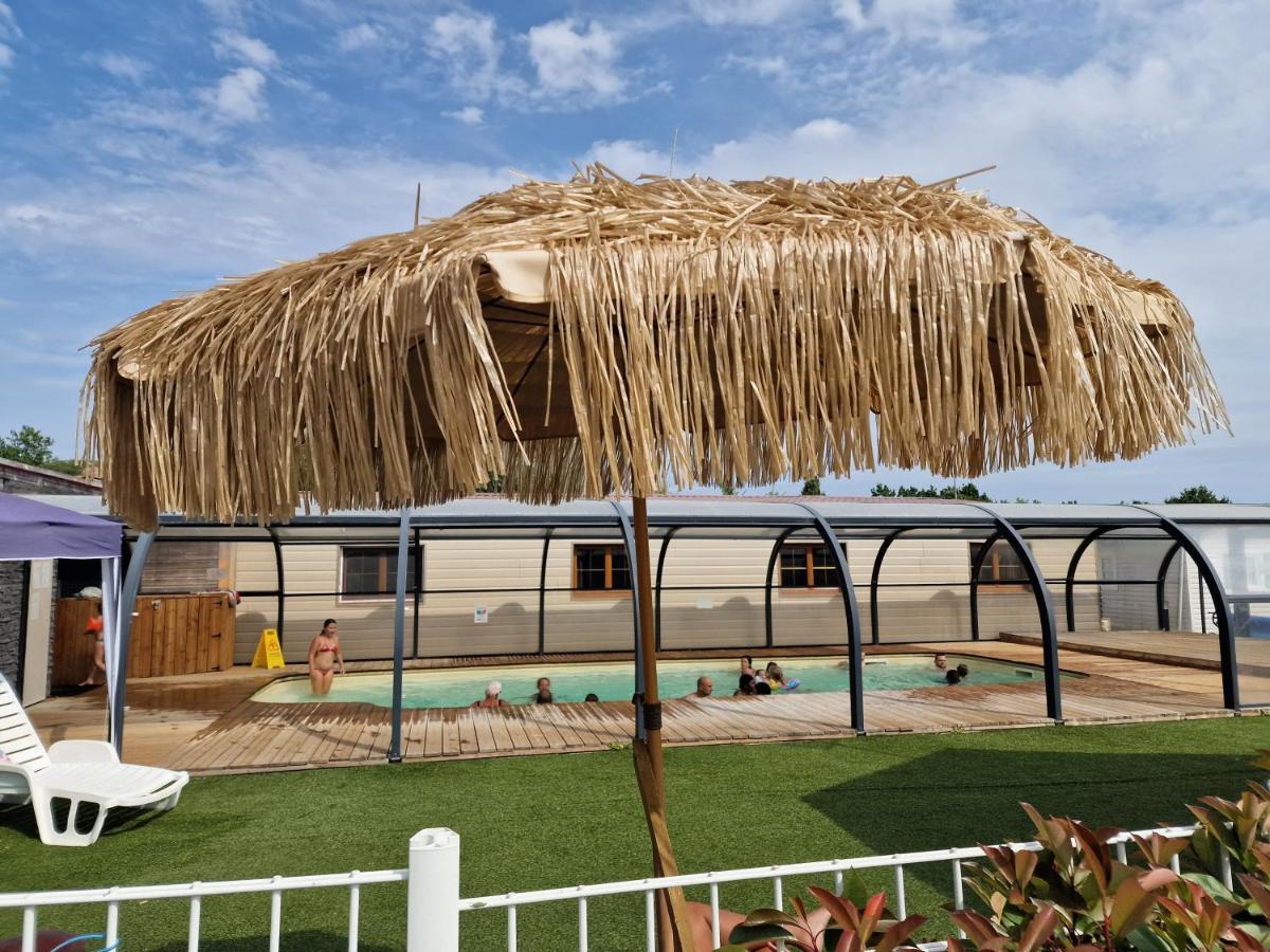 Camping Les P'Tites Maisons Dans La Prairie Sallertaine Екстер'єр фото