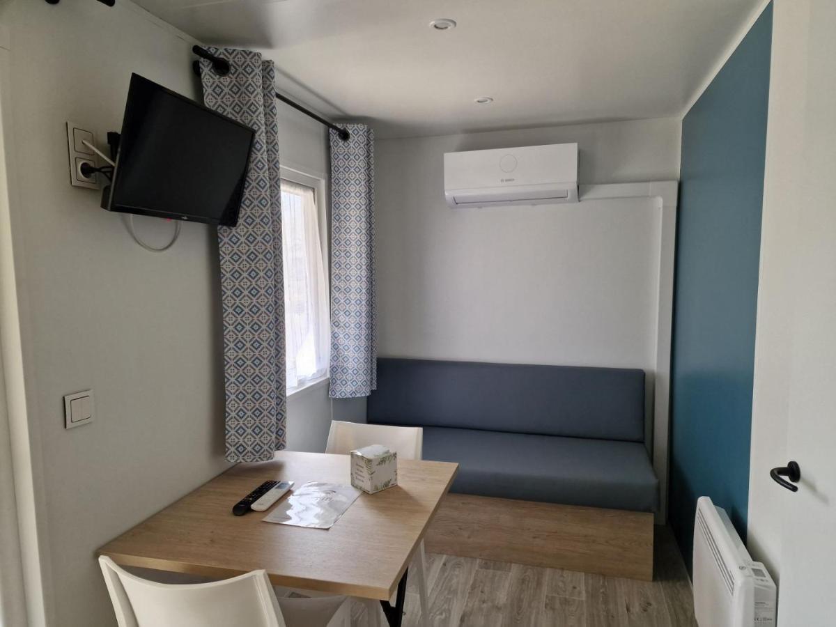 Camping Les P'Tites Maisons Dans La Prairie Sallertaine Екстер'єр фото
