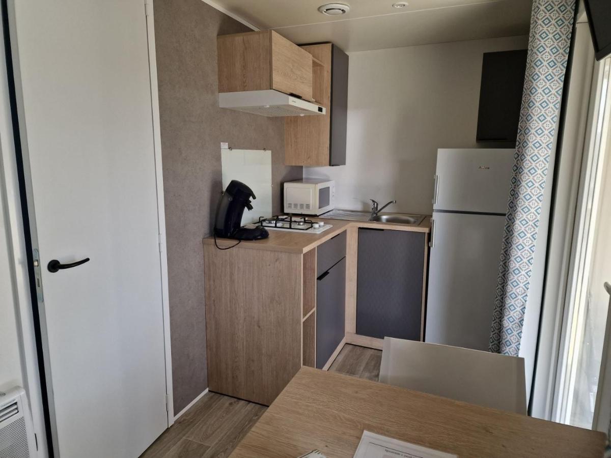 Camping Les P'Tites Maisons Dans La Prairie Sallertaine Екстер'єр фото