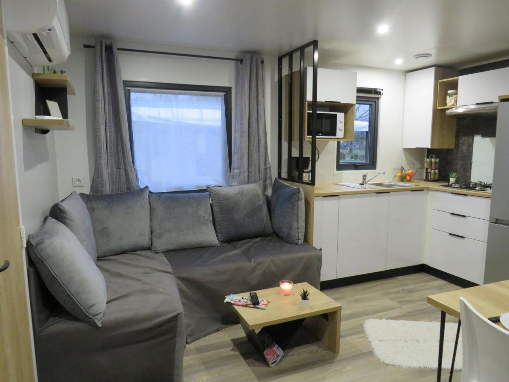 Camping Les P'Tites Maisons Dans La Prairie Sallertaine Екстер'єр фото